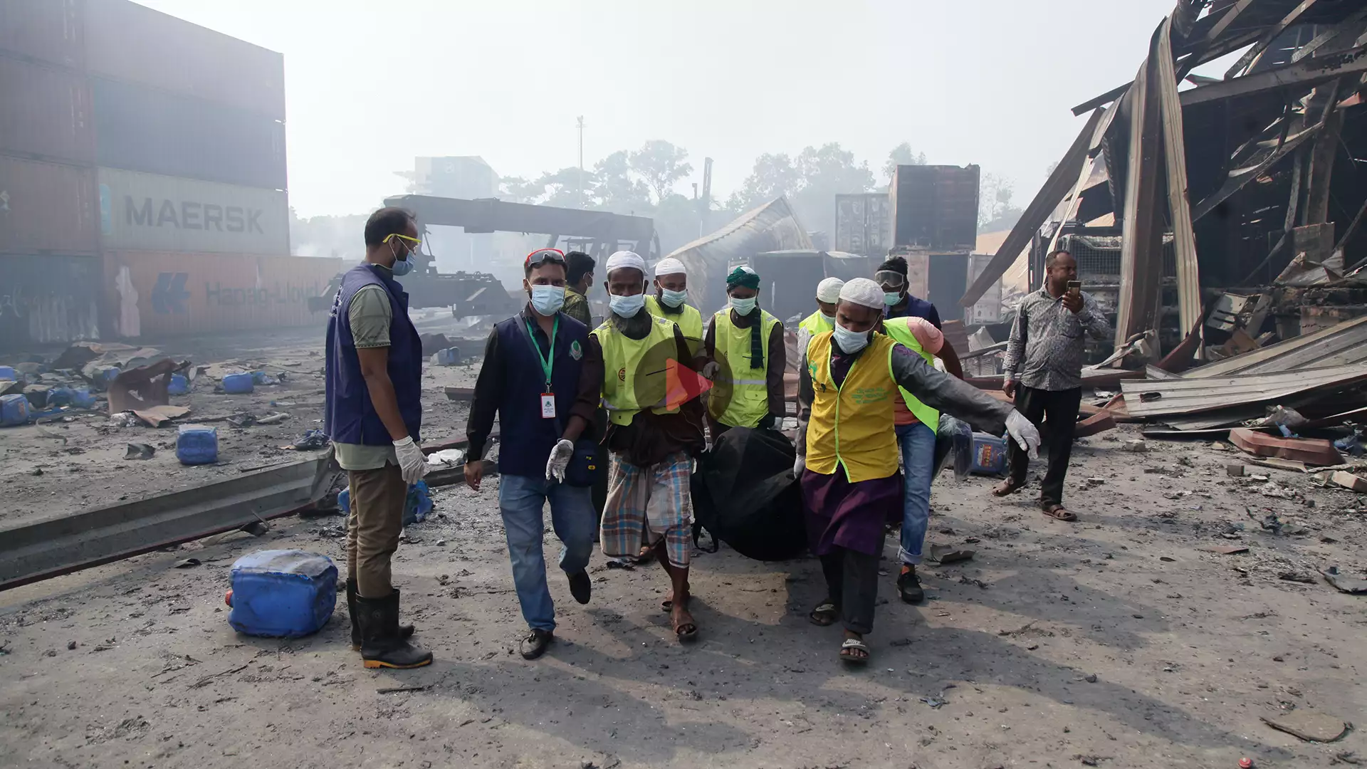যাদের যোগসাজশে বিস্ফোরণ তাদের শাস্তি হবে না কেন?